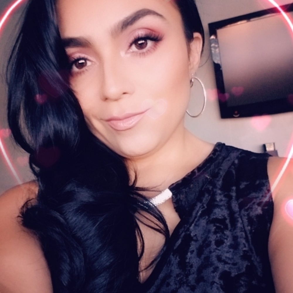 Hi 🙂 Welcome to my Closet!